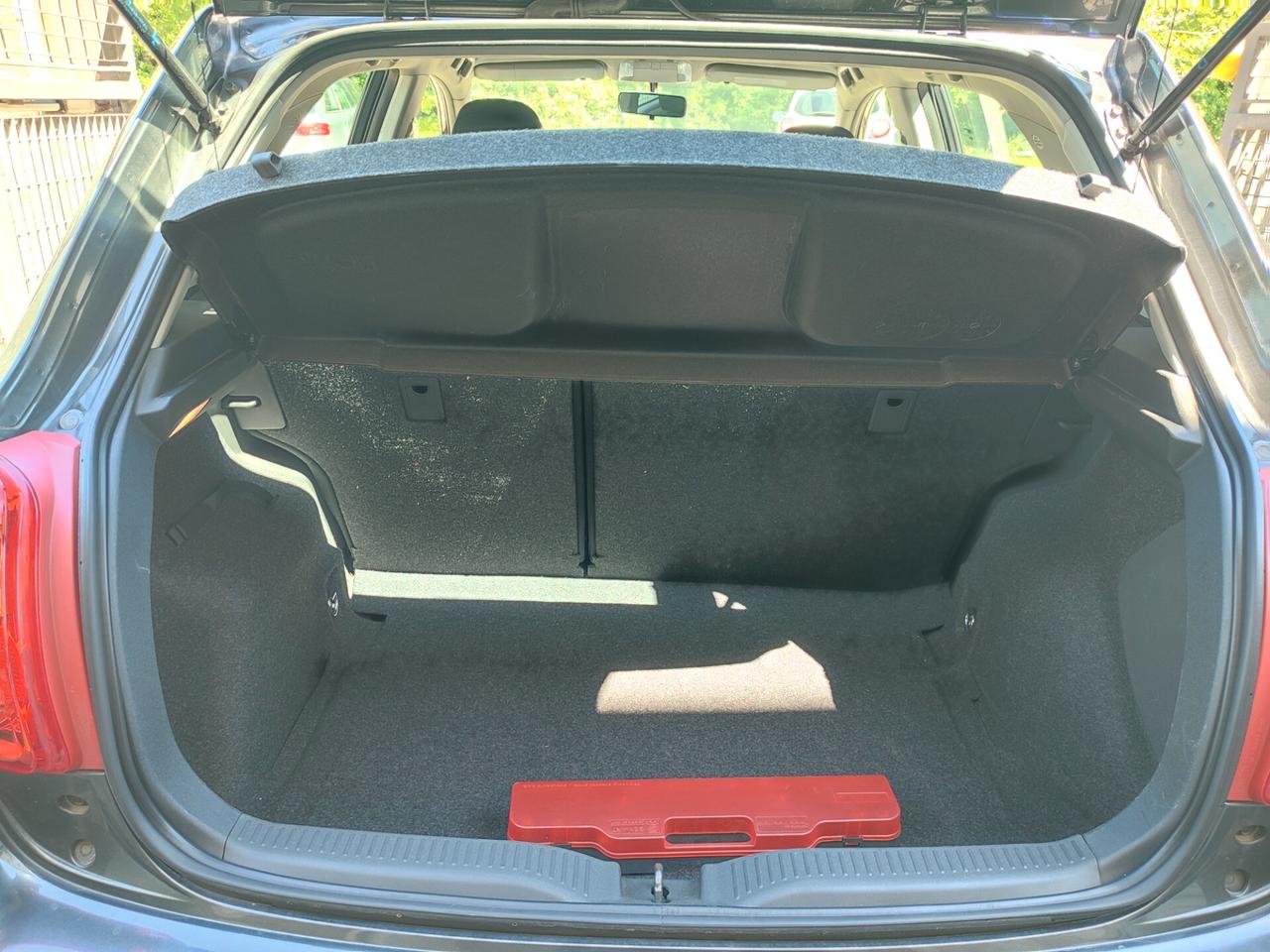 TOYOTA AURIS 1.6BENZINA POCHI KM COME NUOVA STUPENDA