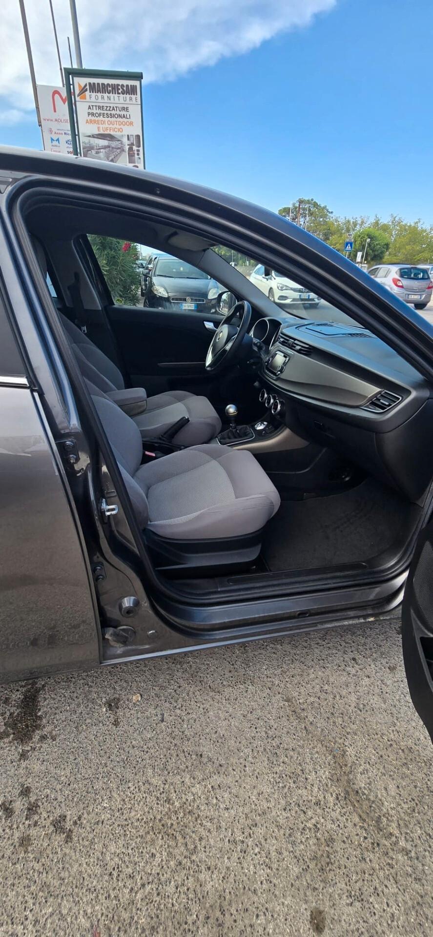 Alfa Romeo Giulietta 1.6 JTDm-2 105 CV Exclusive