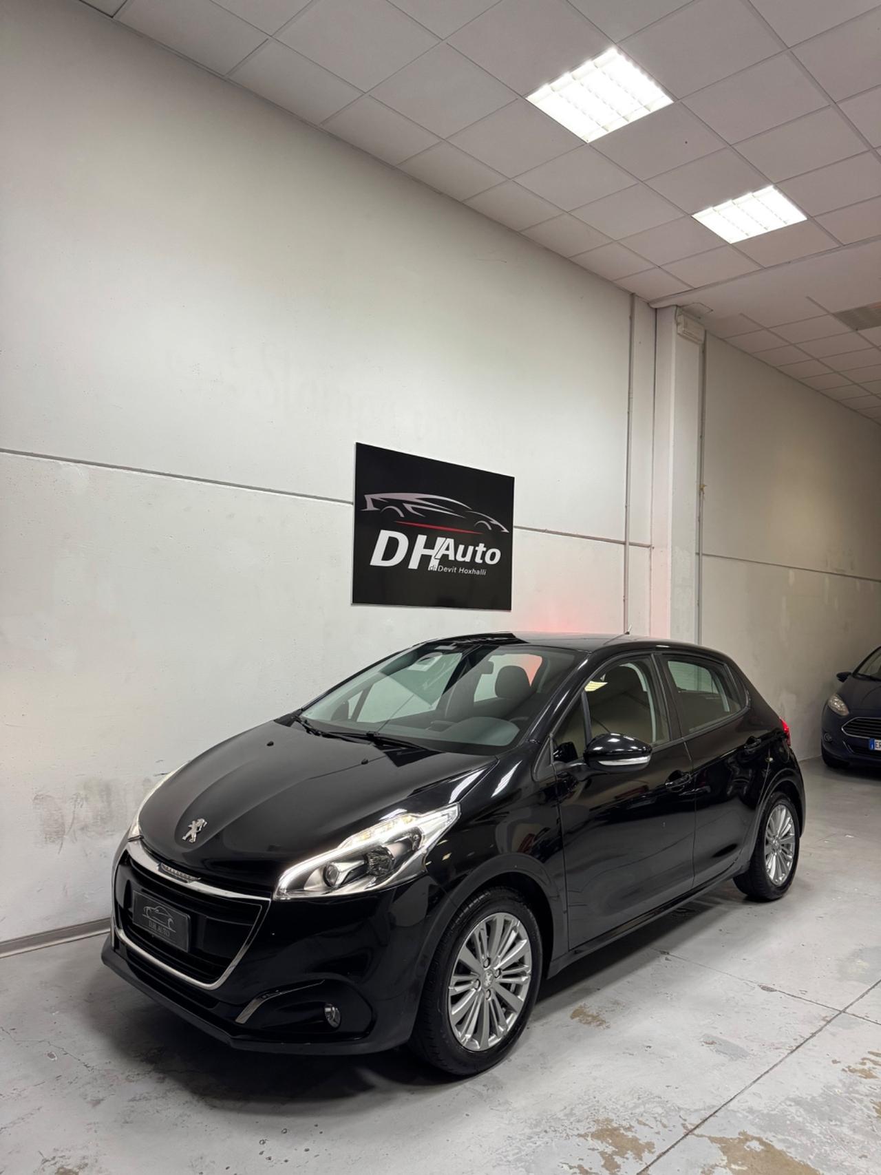 Peugeot 208 PureTech 82 5 porte Allure