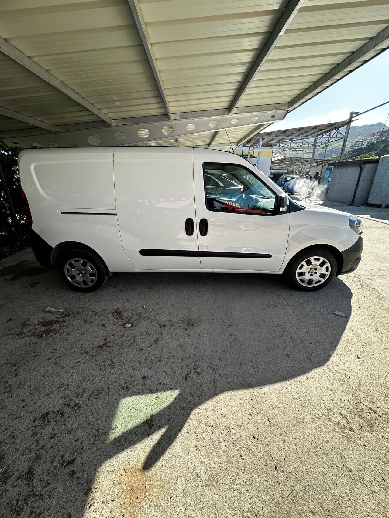 Fiat Doblò 1.3 MJT Cargo Maxi Lounge 3 Posti
