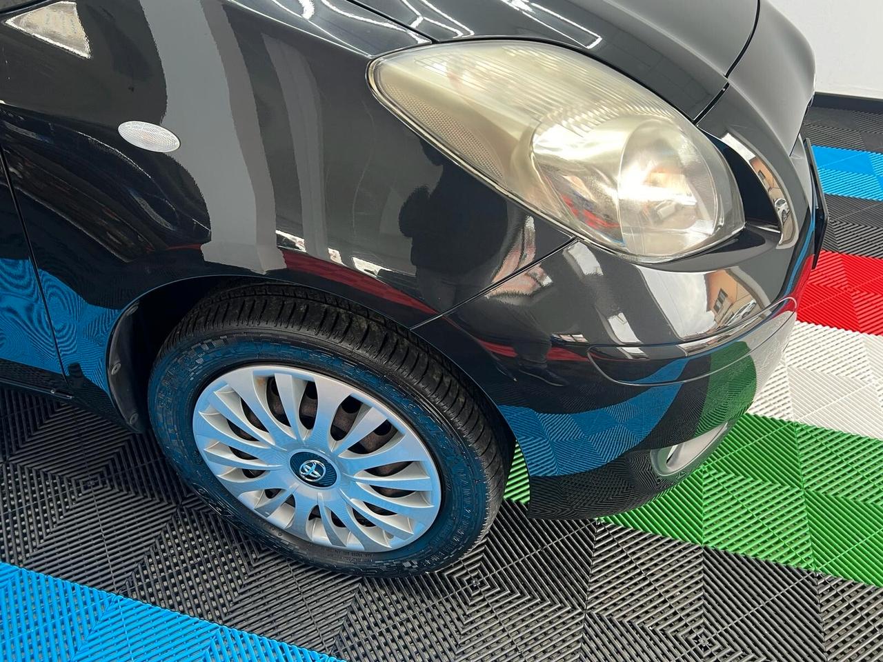 Toyota Yaris 1.0 Benzina 69Cv - Ok neopatentati