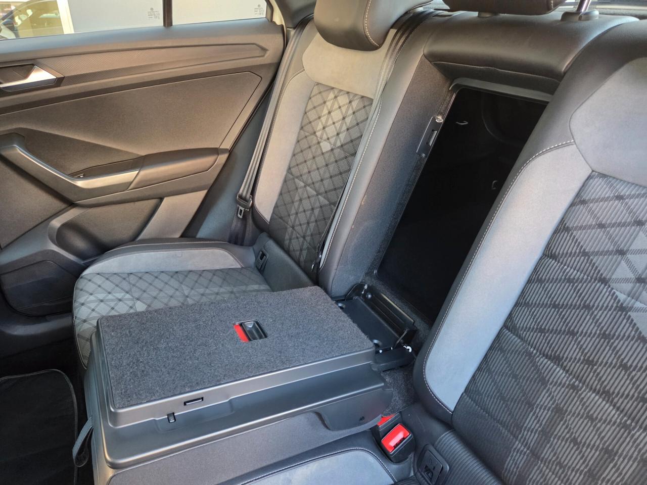 Volkswagen T-Roc 1.0 TSI 110 CV R-Line