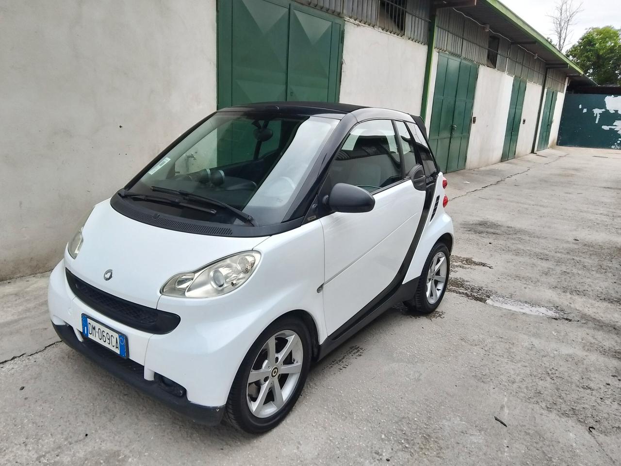 Smart ForTwo 1000 62 kW cabrio pulse