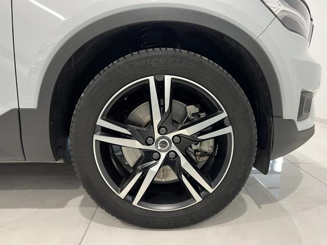 VOLVO XC40 T5 Recharge Plug-in Hybrid R-design PREZZO REALE