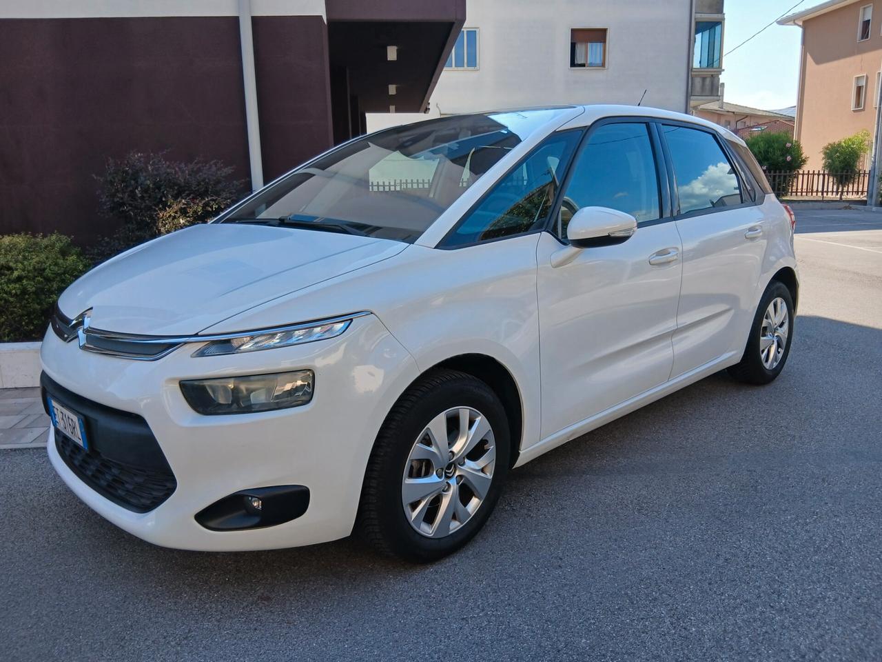 Citroen C4 Picasso 1.6 e-HDi 115 Exclusive TUA a € 199 mese