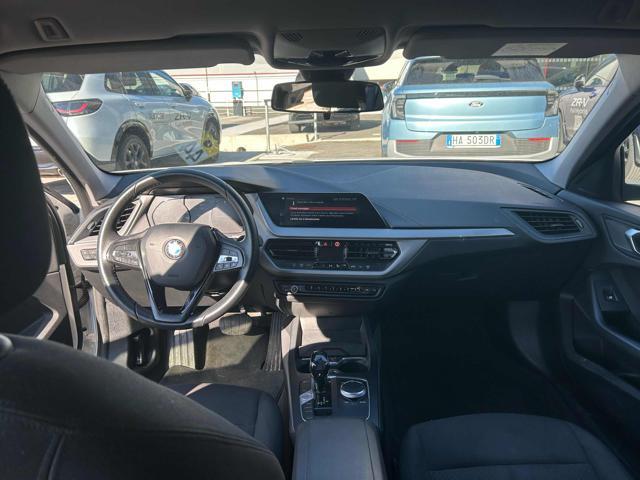 BMW 118 i 5p. Business Advantage