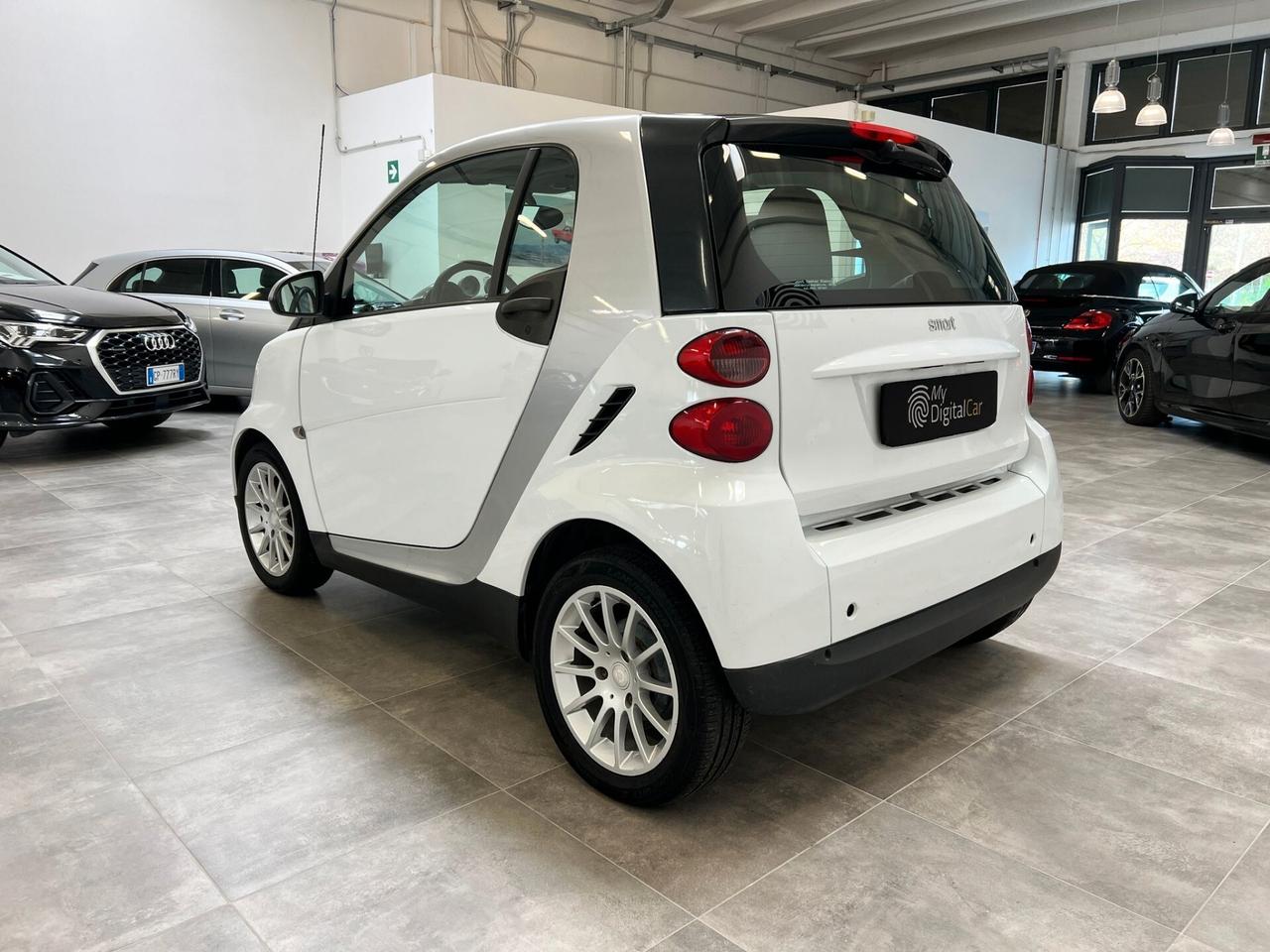 Smart ForTwo 1000 52 kW coupé passion