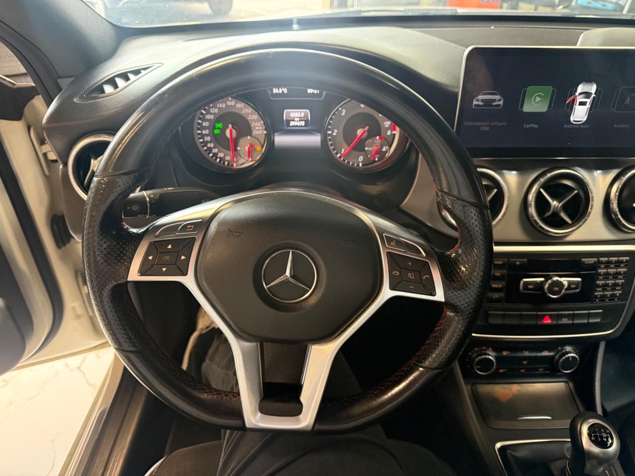 Mercedes-benz CLA 180 CDI Premium