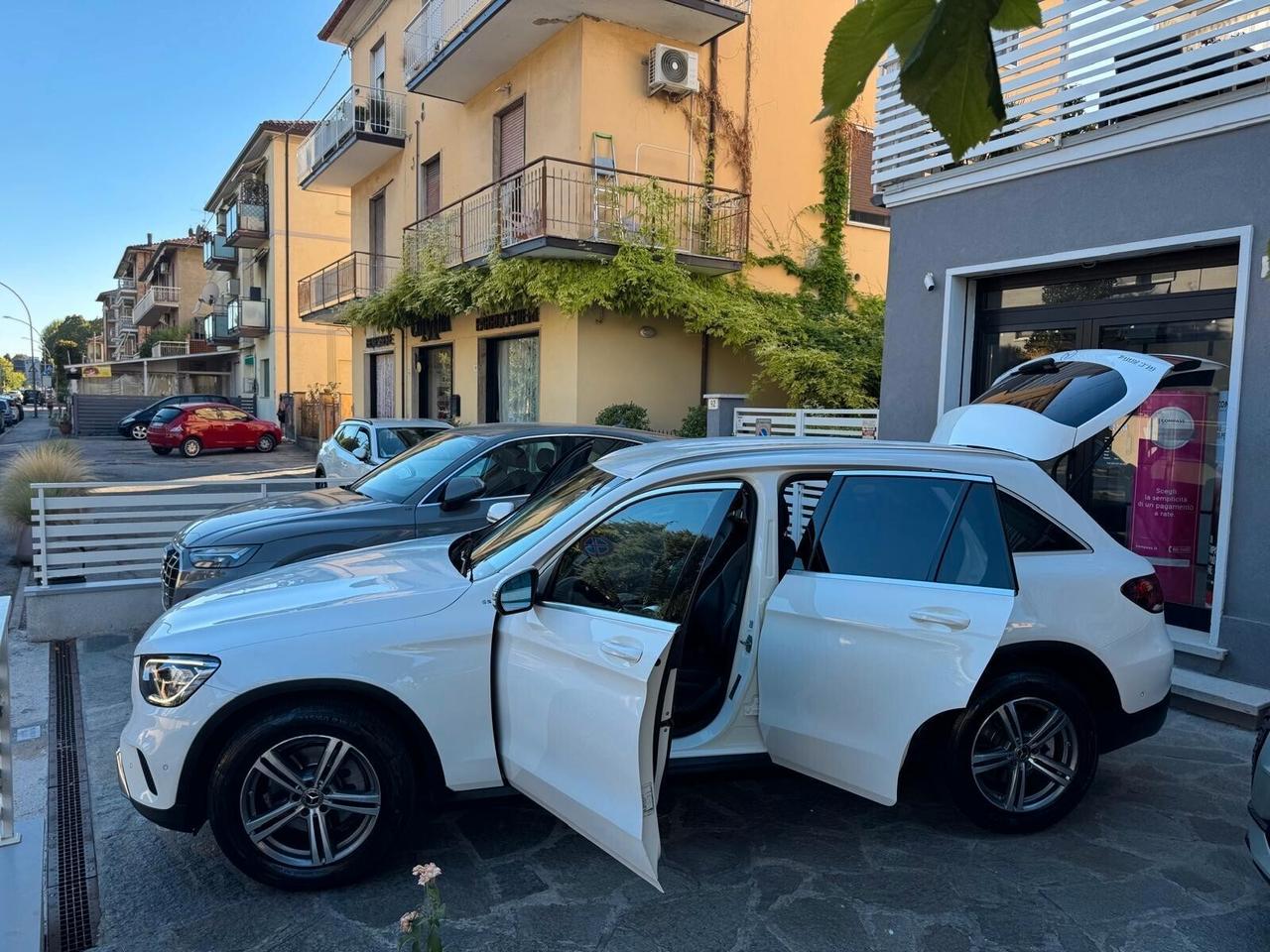 MERCEDES GLC 200 d 4MATIC SPORT