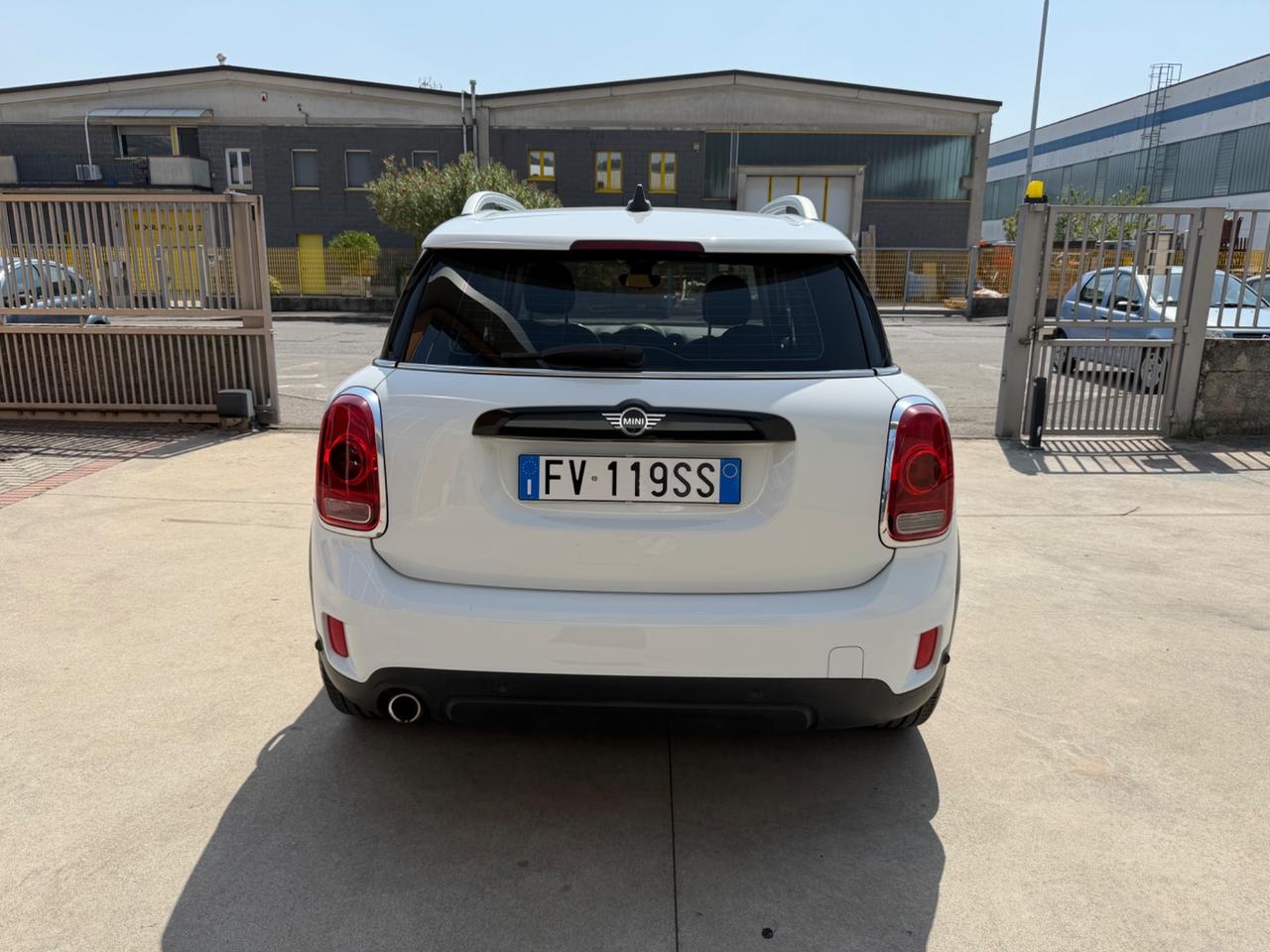 Mini Cooper D Countryman 2.0 Business Automatica