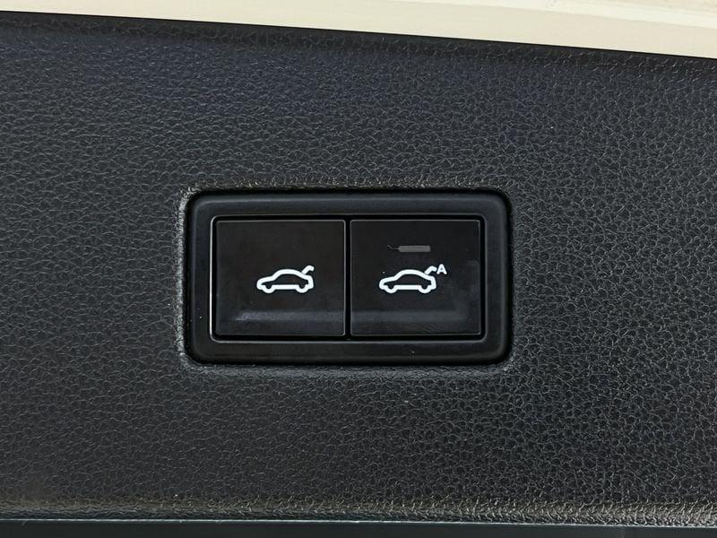 Volkswagen Tiguan Tiguan 2.0 TDI SCR DSG 4MOTION Executive BMT