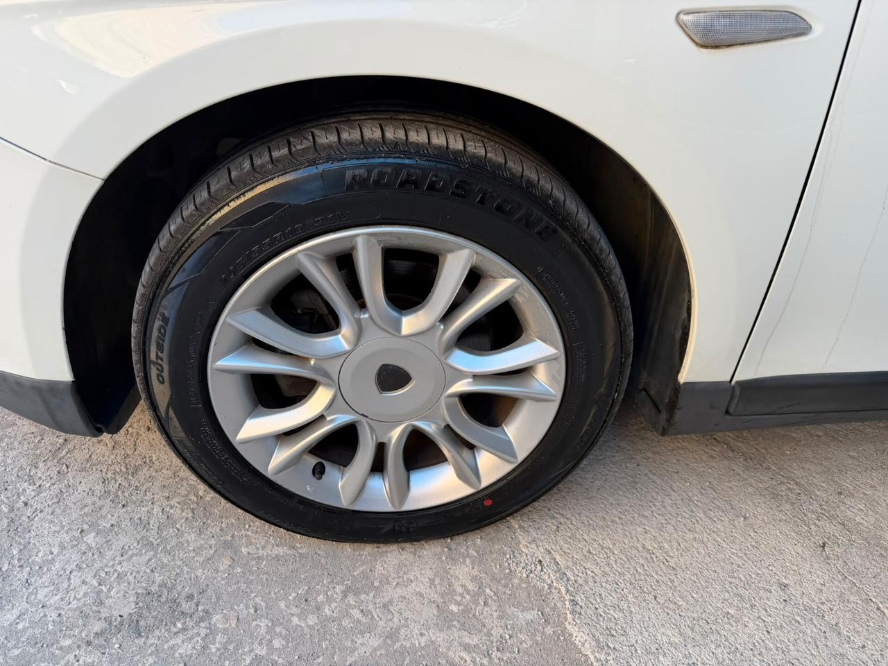Lancia Delta 1.6cc diesel 12 mesi garanzia-2011