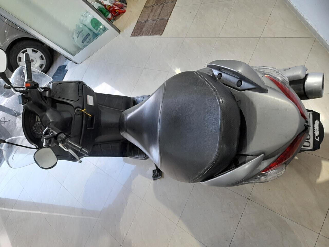 SUZUKI BURGMAN 200 GARANZIA 12 MESI