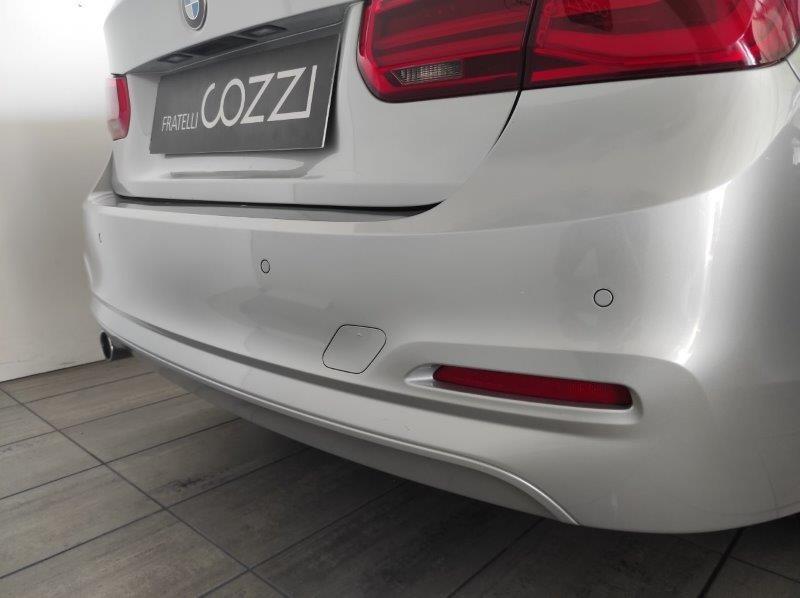 BMW Serie 3 (F30/F31) - 318d Business Advantage aut.