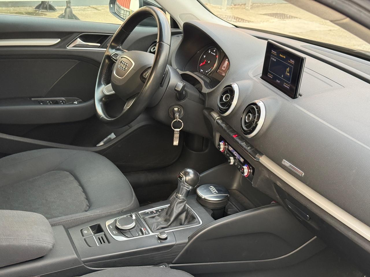 Audi A3 1.6 TDI S tronic