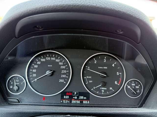 BMW 320 320d Touring Business auto