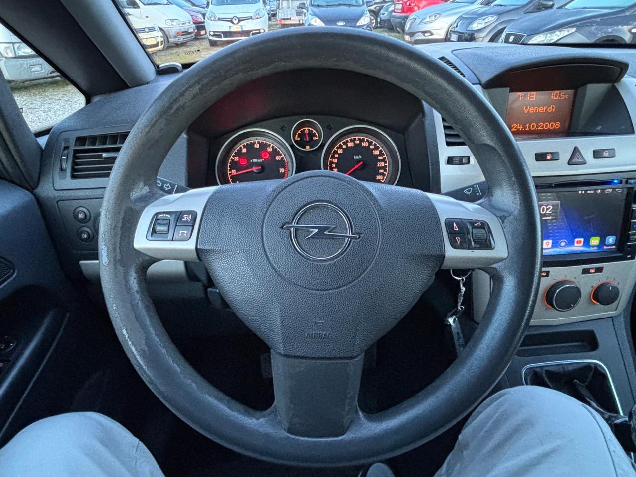 Opel Zafira 1.6 16V VVT Cosmo