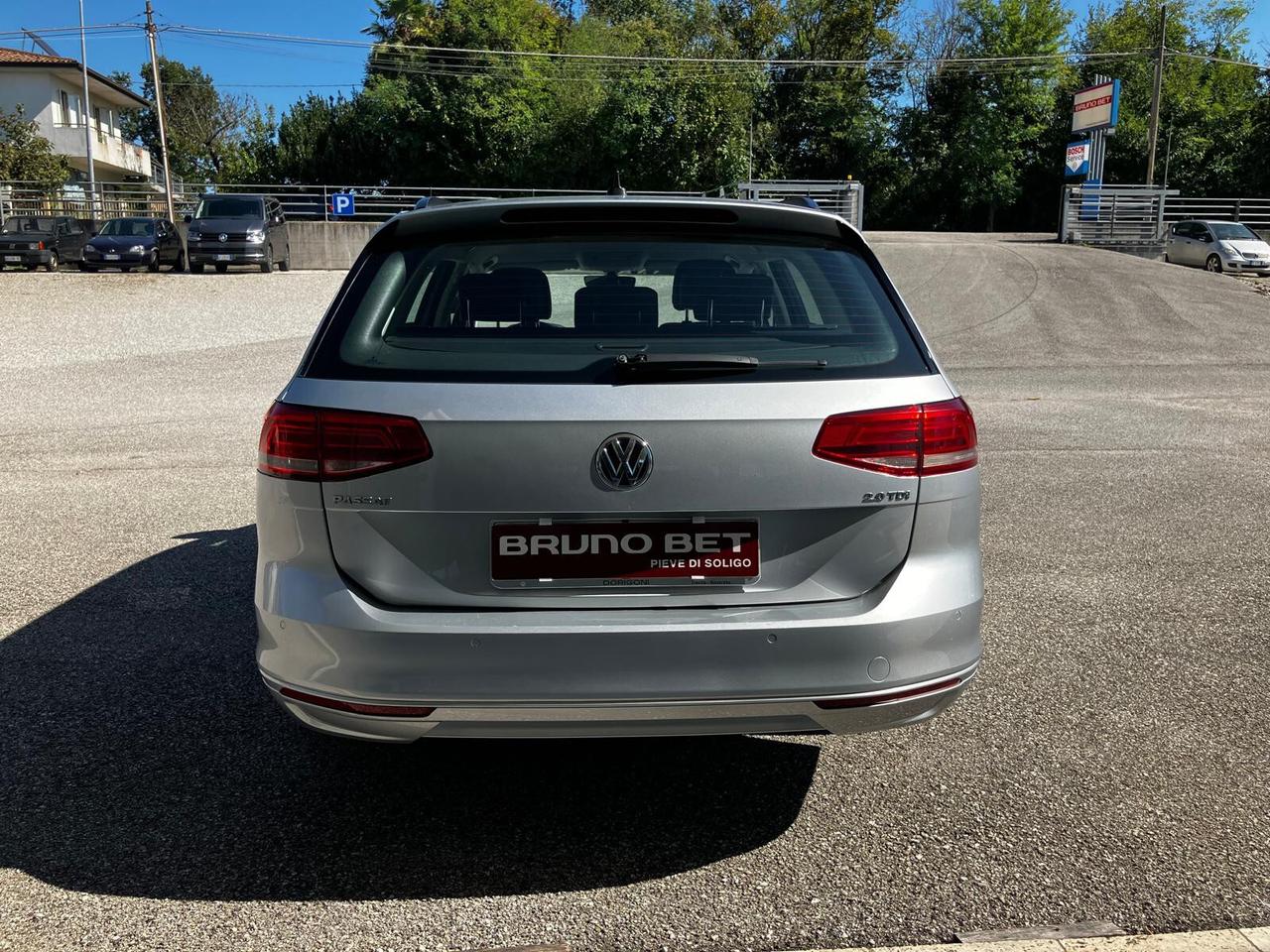 VOLKSWAGEN PASSAT variant 2.0 TDI DSG Business APP/MIRROR LINK