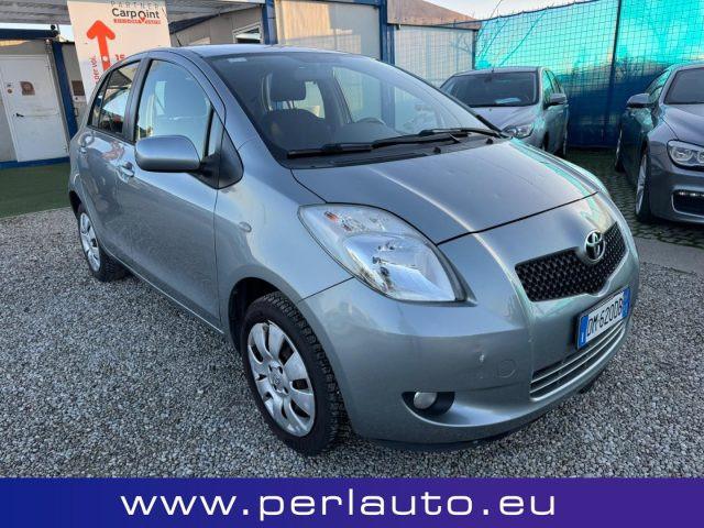 TOYOTA Yaris 1.0 5 porte Sol