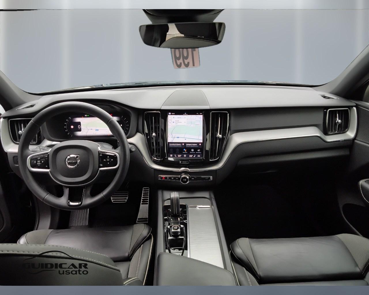VOLVO XC60 II 2022 - XC60 2.0 b4 Plus Dark awd auto