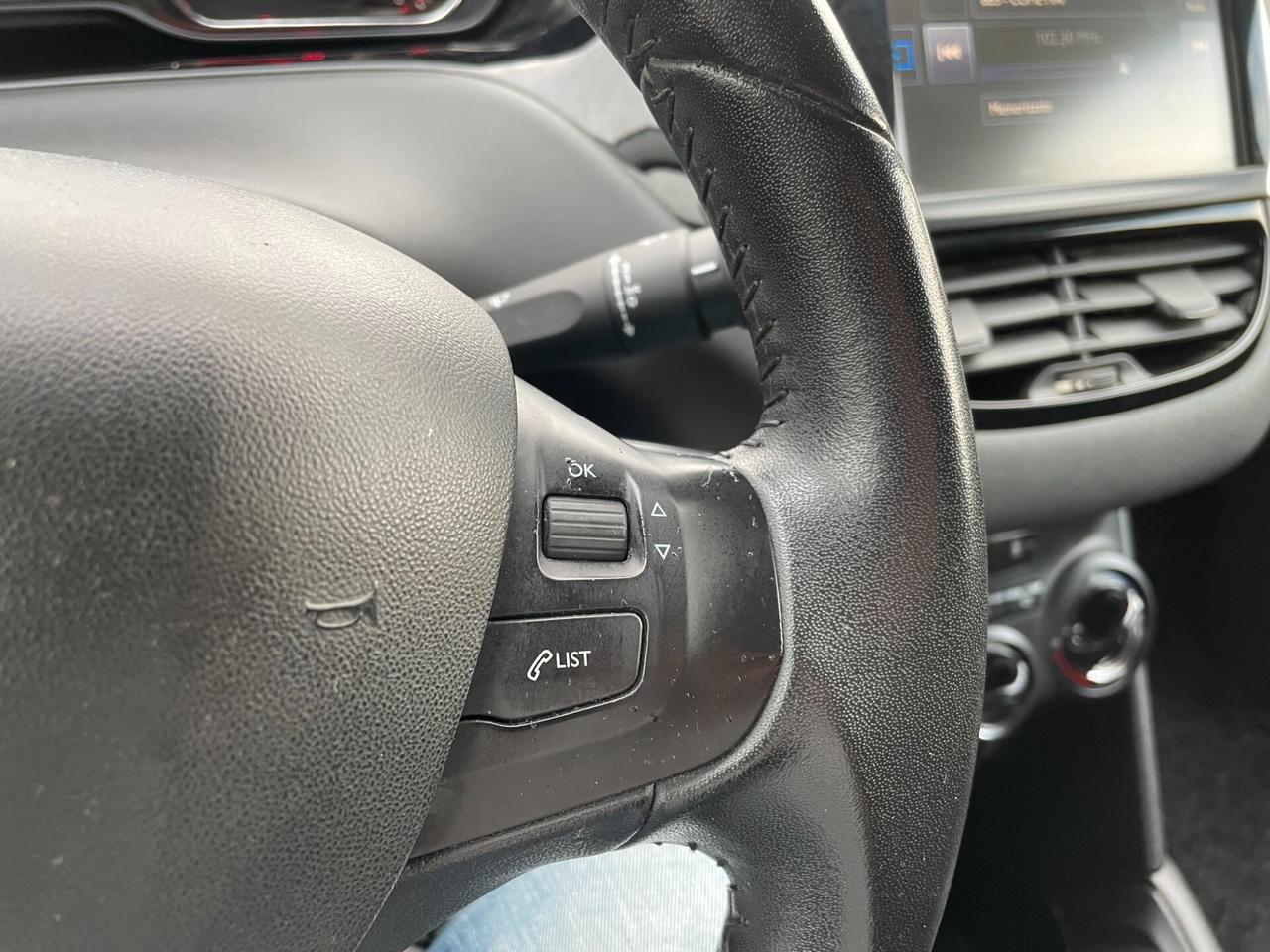 Peugeot 208 1.4 HDi 68 CV 5 porte Allure DISTRIBUZIONE NUOVA