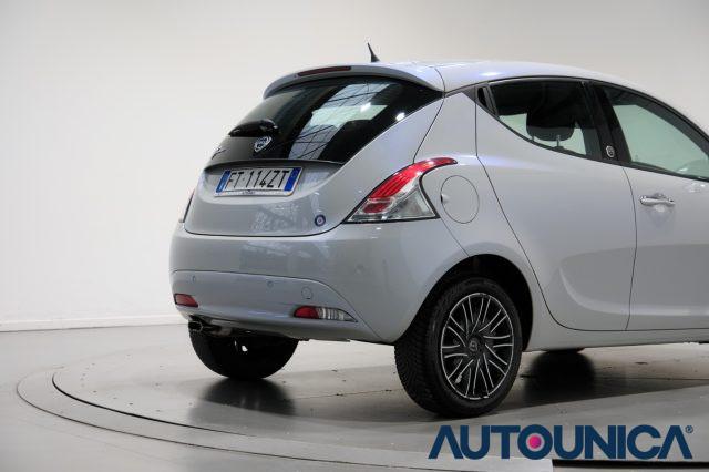 LANCIA Ypsilon 1.2 69 CV 5 PORTE GPL ECOCHIC GOLD NEOPATENTATI