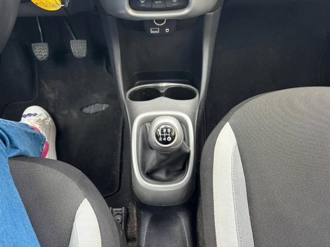 Toyota Aygo 1.0 x-play 5p