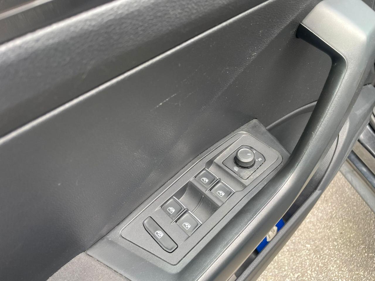 VOLKSWAGEN T-ROC 2.0TDI STYLE DSG 150cv