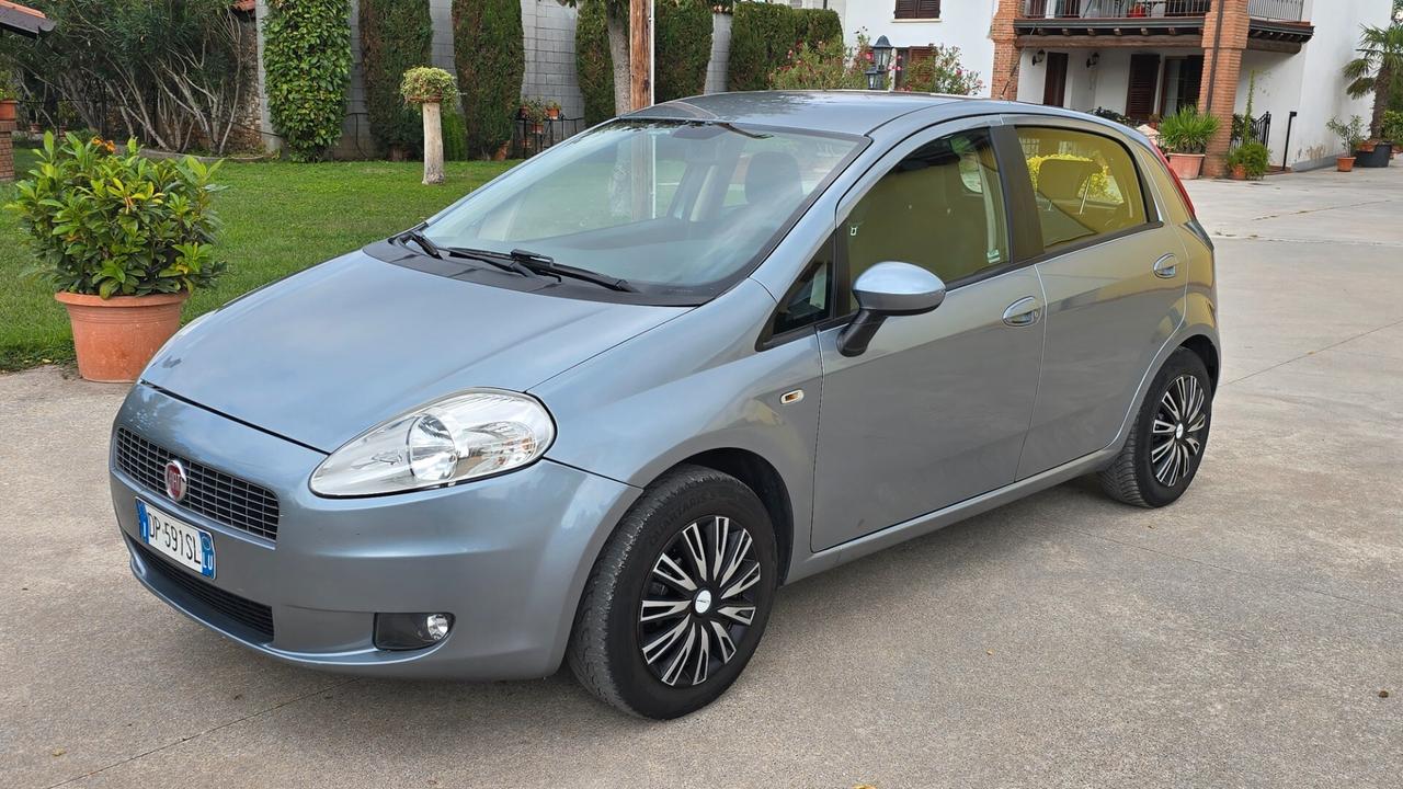 FIAT GRANDE PUNTO TENUTA BENISSIMO