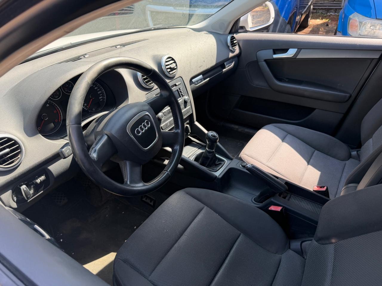 Audi A3 SPB 1.6 TDI 105 CV CR Ambiente