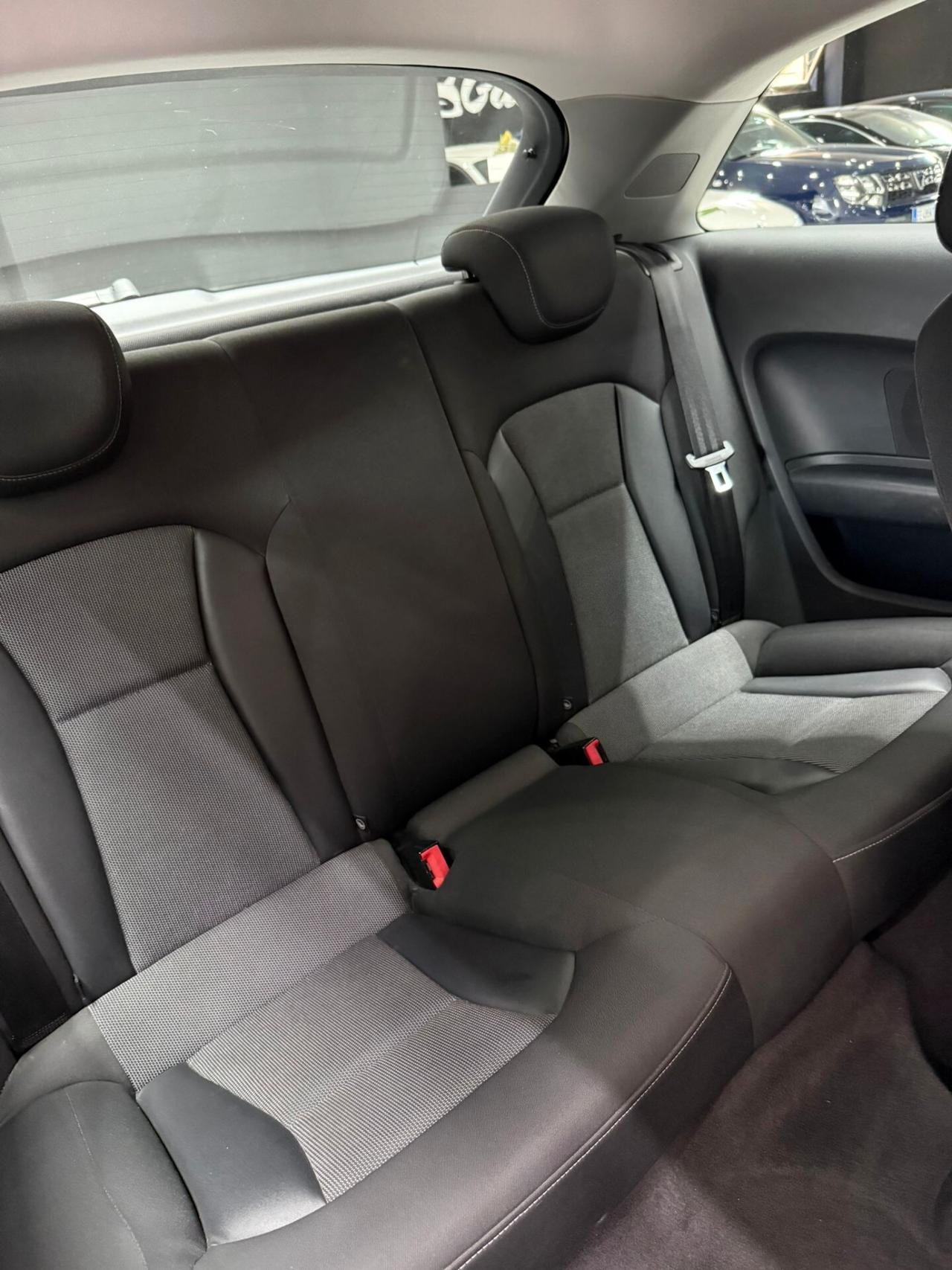 Audi A1 1.6 TDI S tronic Ambition
