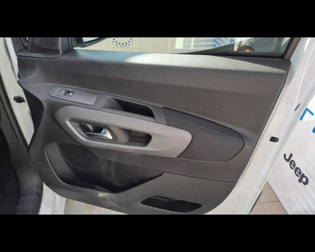 FIAT Doblo Passo Corto 1.5 d 100cv VERSIONE VETTURA