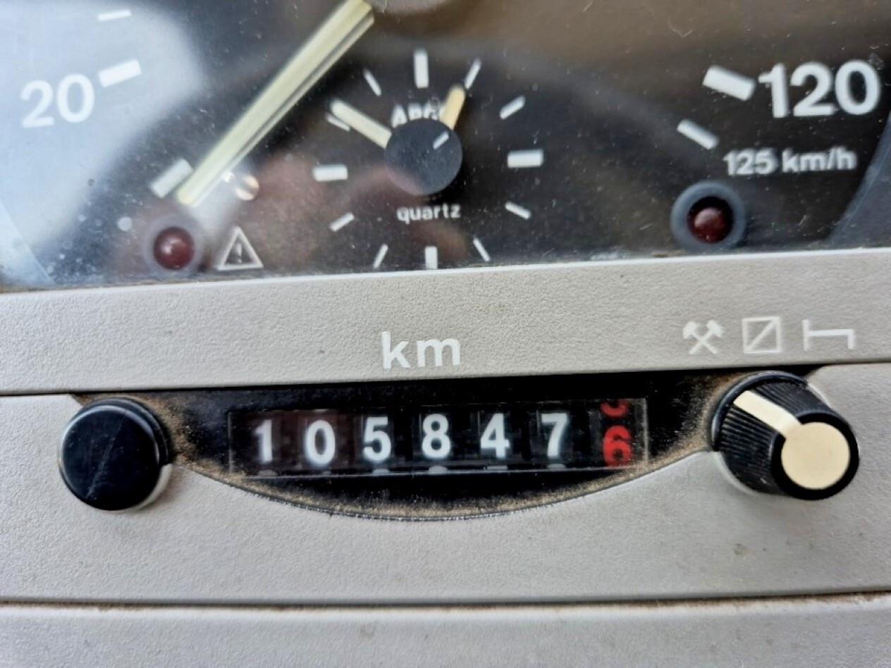 MAN 13 284 cassone e gru scarrabili con Radiocomando