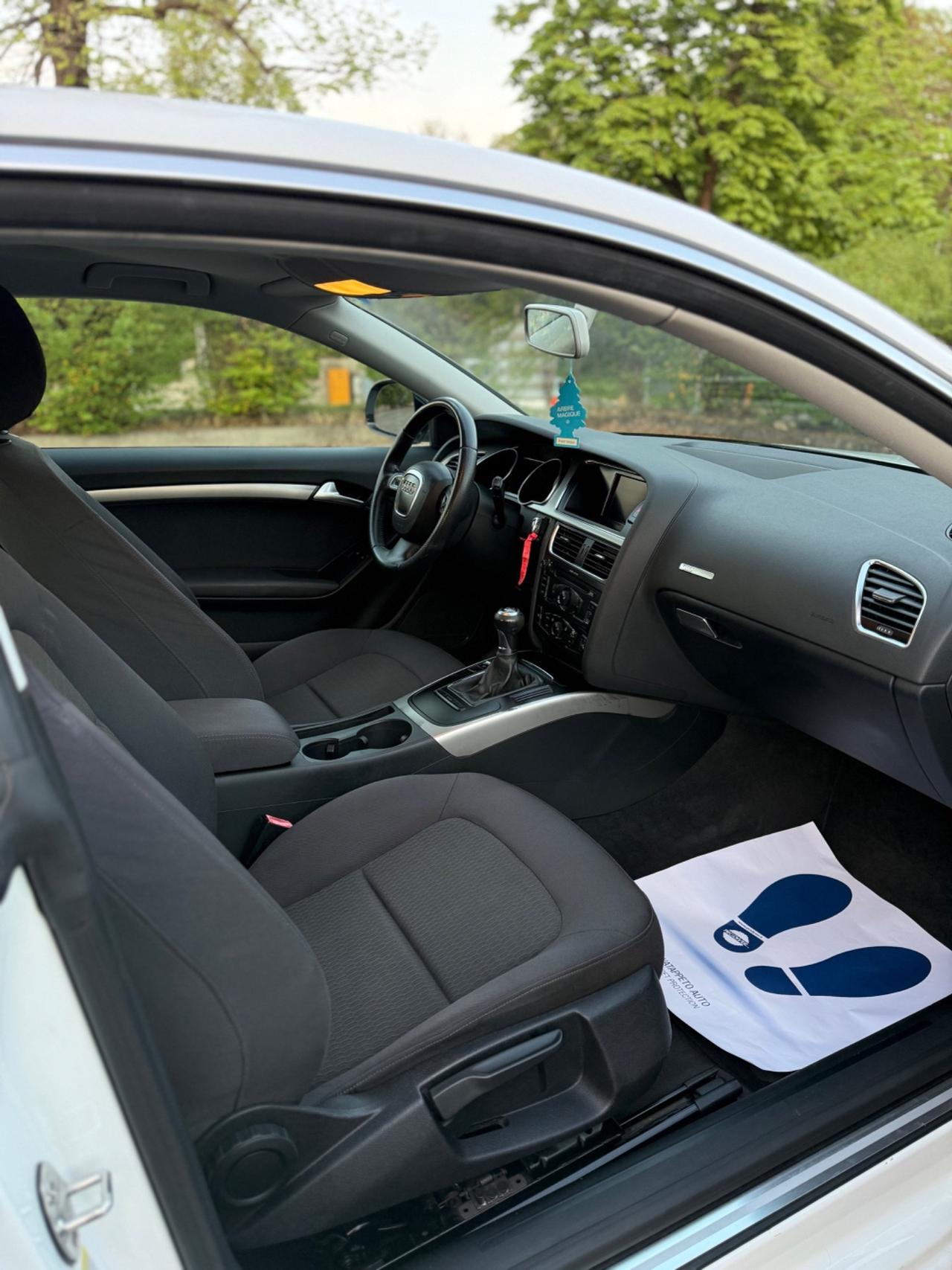 Audi A5 2.0 TFSI 180 CV Ambiente