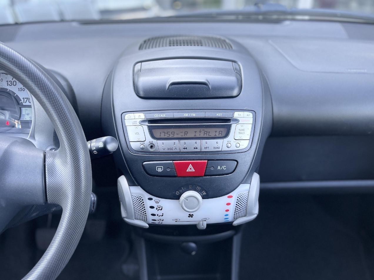 Toyota Aygo 5 Porte 1.0 Benzina 68CV E5 Neo - 2014