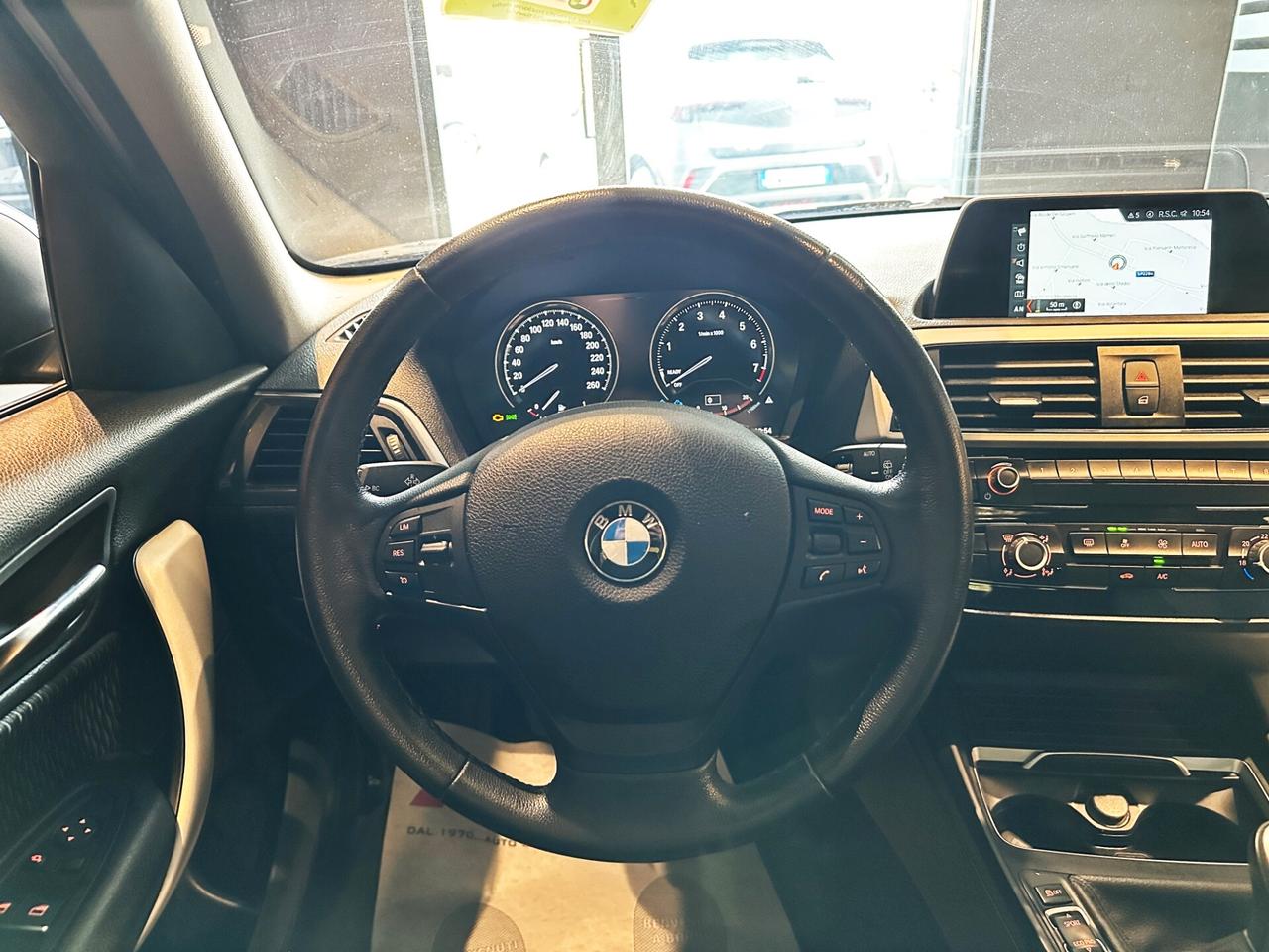 Bmw 116 116i 5p. Advantage