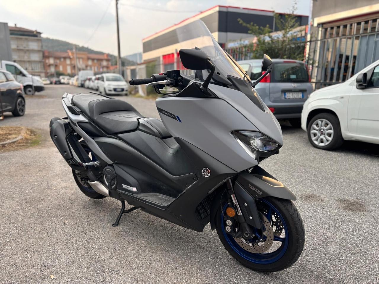 Yamaha TMAX 560 impeccabile