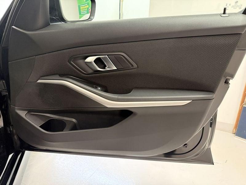 BMW Serie 3 318d Touring Business Advantage Steptronic