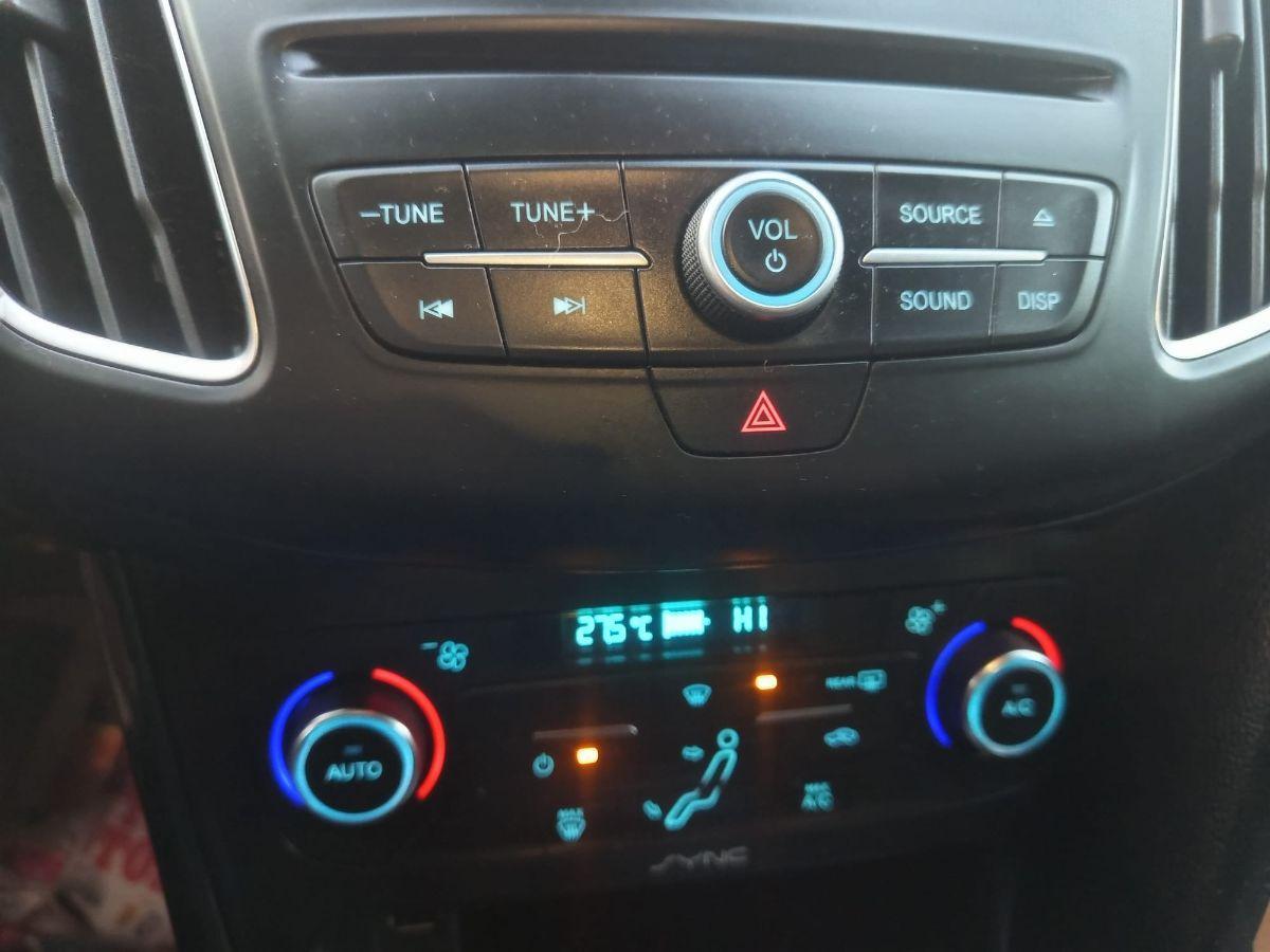 FORD Focus 1.5 TDCi 120CV SW Titanium 12/2014