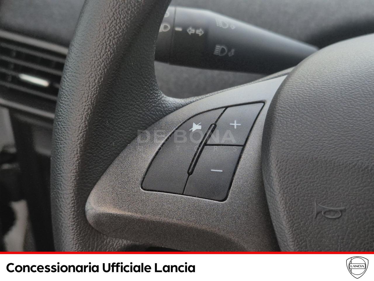 Lancia Ypsilon 1.0 firefly hybrid gold s&s 70cv