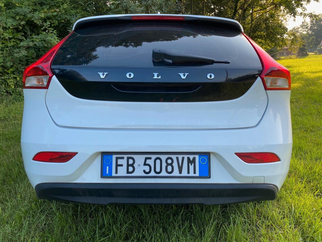 VOLVO V40 D2 1.6 114cv diesel