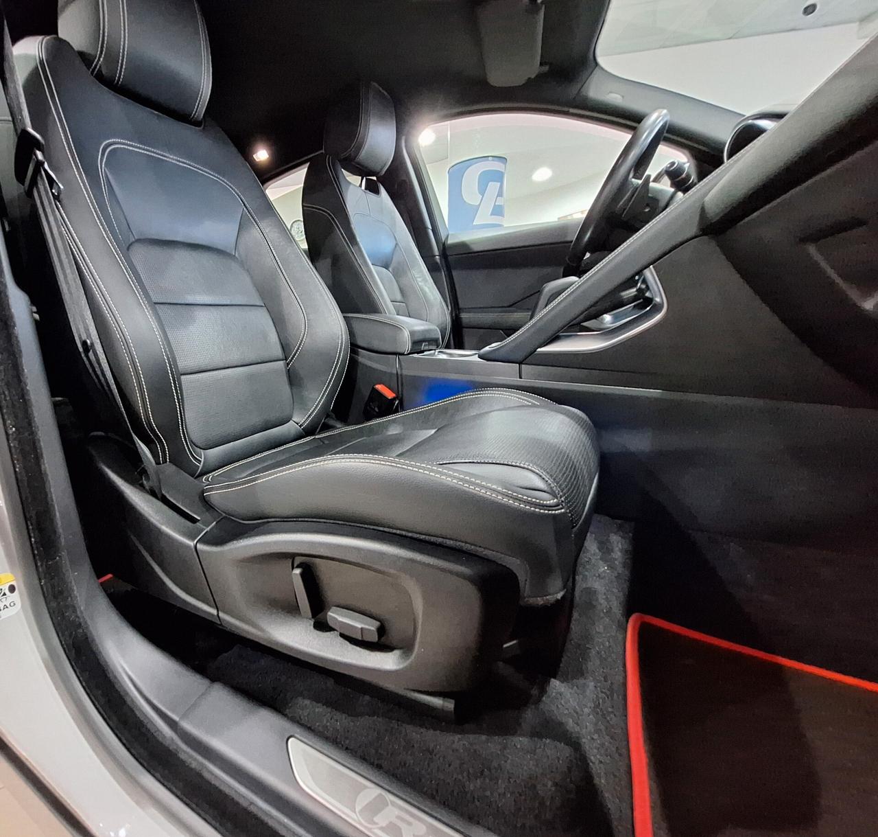 Jaguar E-Pace 180CV Virtual Cockpit R-Dynamics