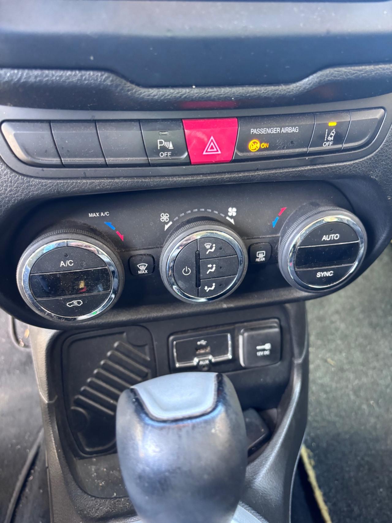 Jeep Renegade 1.6 Mjt DDCT 120 CV Limited