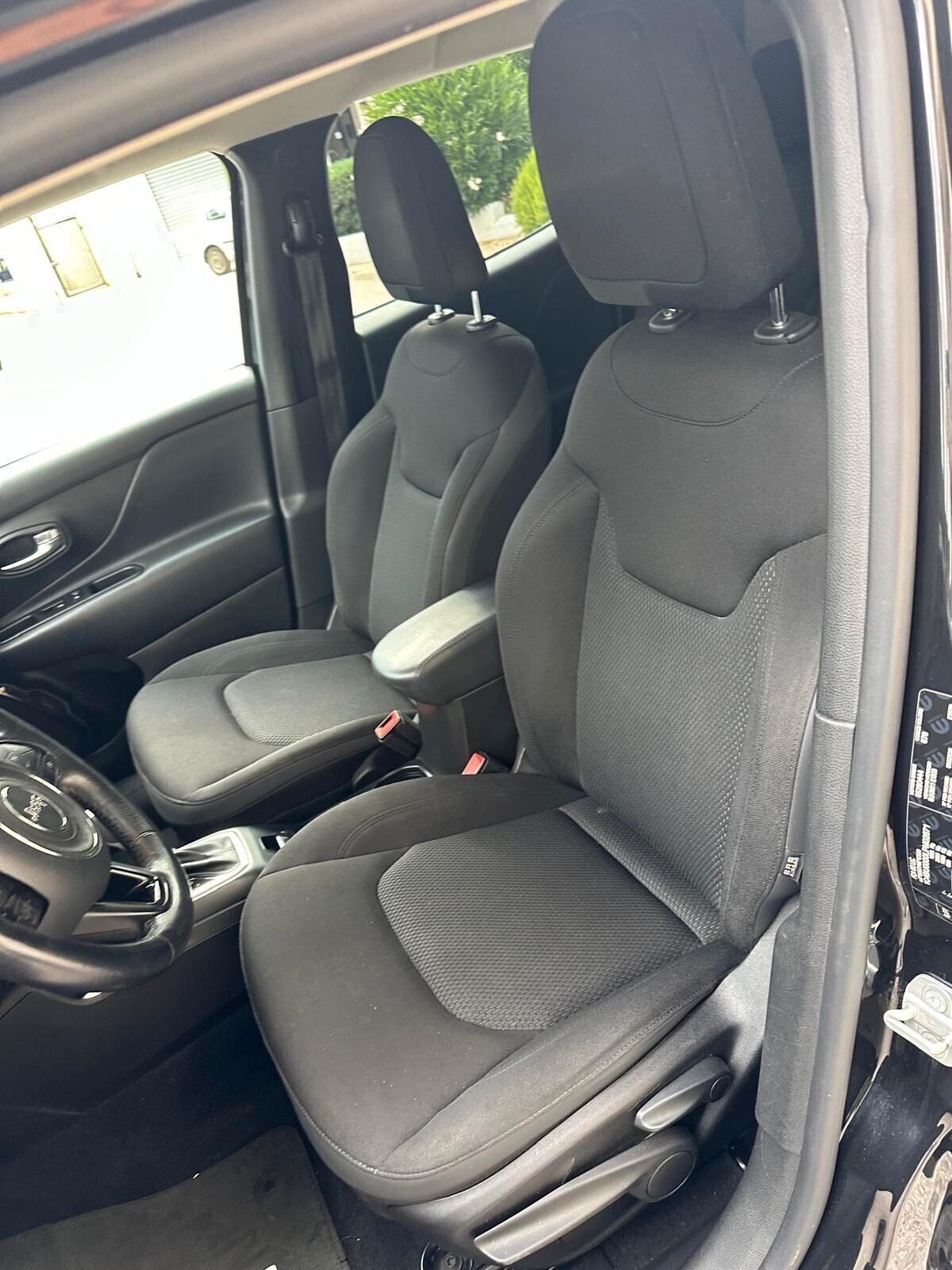 Jeep Renegade 1.6 MJet DDCT 120cv Night Eagle