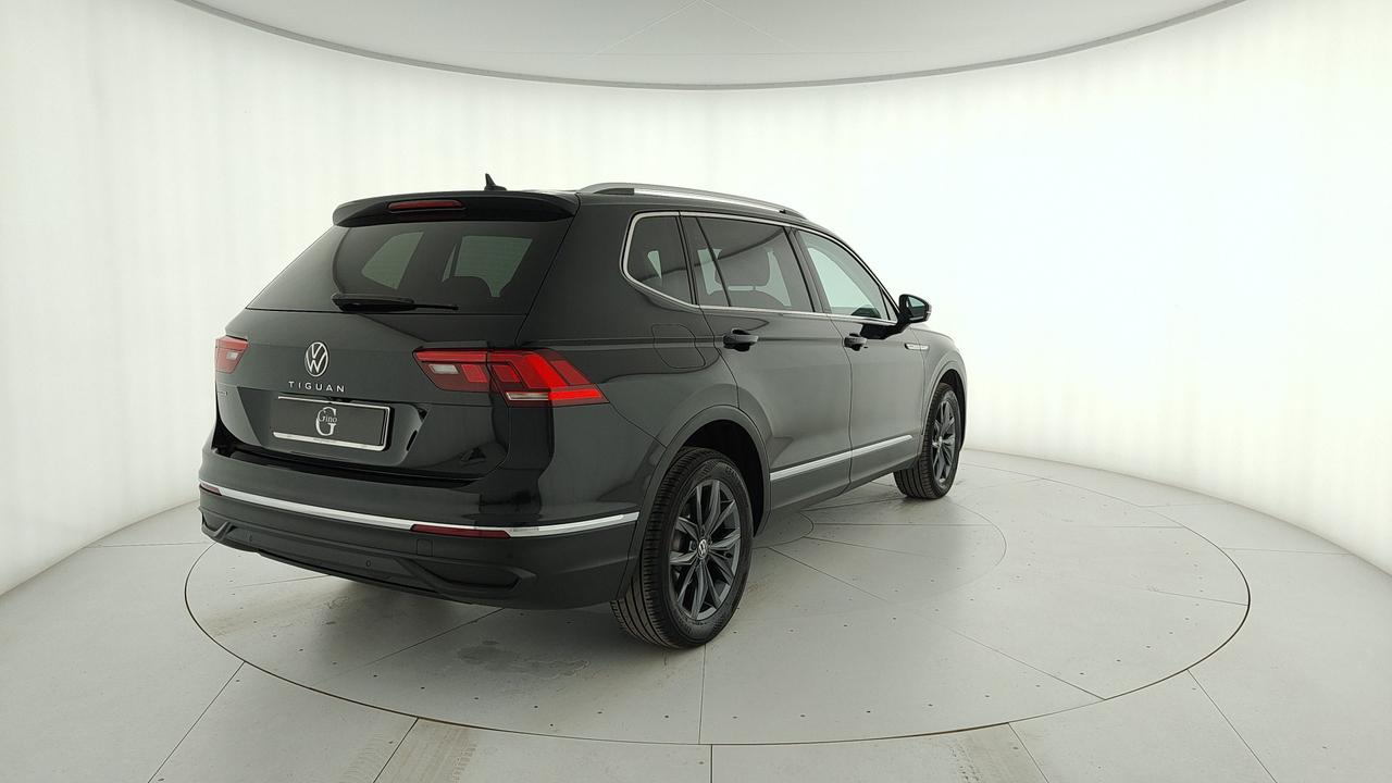 VOLKSWAGEN Tiguan Allspace 2.0 tdi Elegance 150cv dsg