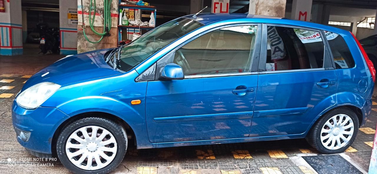 Ford Fiesta 1.2 16V 5p. Ghia GPL