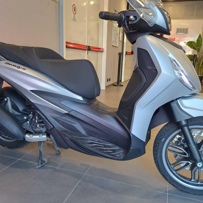 Piaggio Beverly 300 S - 2023