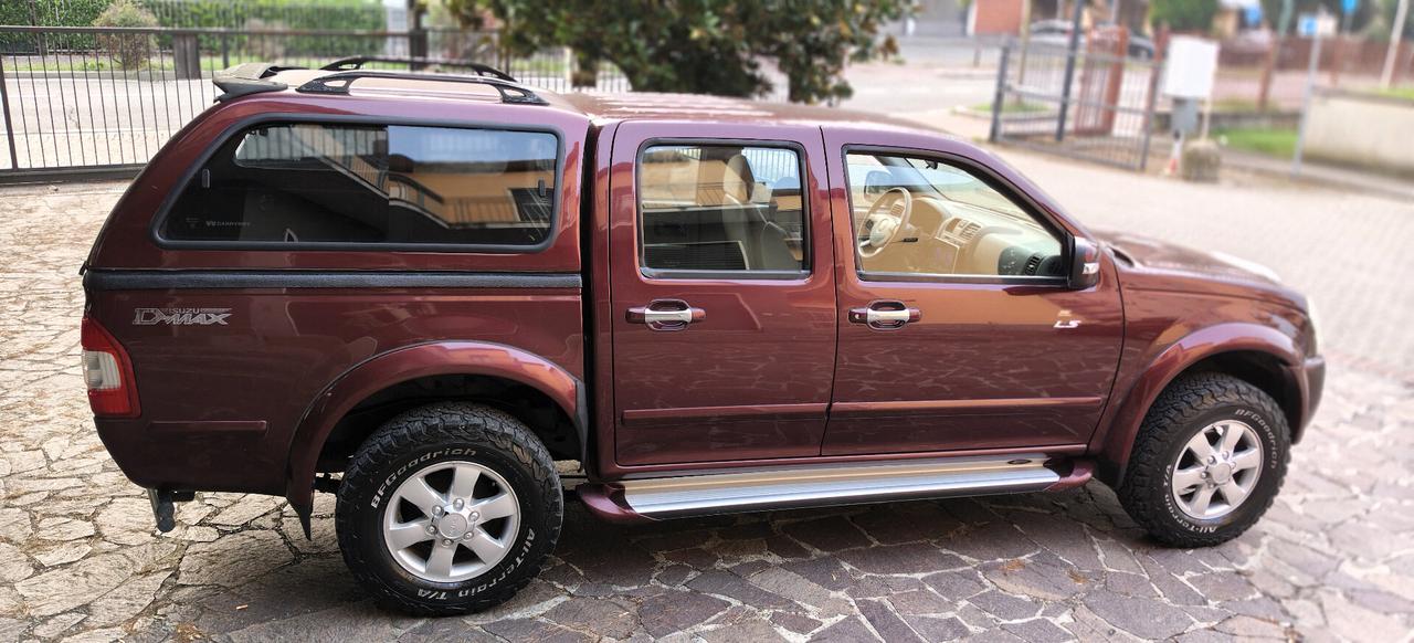 Isuzu D-Max 3.0 TD 4WD Aut e Gancio PICK UP