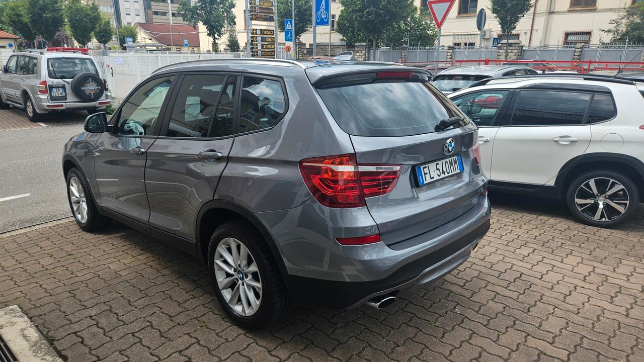 Bmw X3 xdrive20d auto 190 CV NAVY-CAMERA-LED