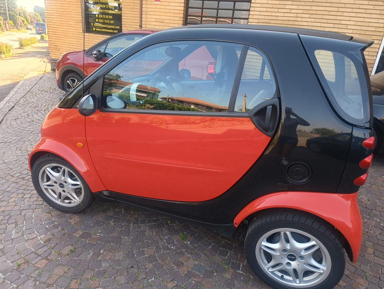 Smart ForTwo 700 coupé pure (37 kW)